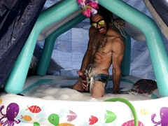 Bubble bath in my pool