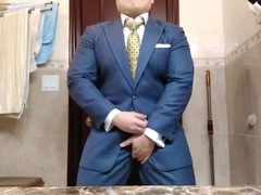 Str8 daddy jerking off in suit 5