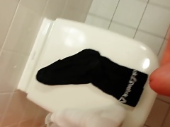 Huge load on Black socks - Fette Ladung auf schwarze socks