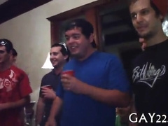 Dudes tricked into hook-up