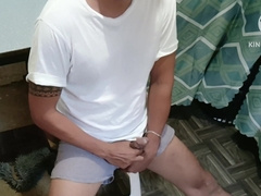 Libog ng madaling araw kaya nag jakol nalang