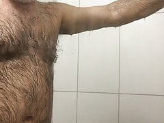 WELL HAIRY BATH