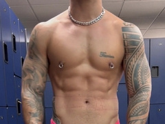 Let’s beat the gym UNDERARMS PINK PUCKER and some PECKER OrtizJna / Jona Ortiz