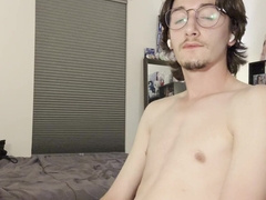 nerdy twunk masturbates off in his apartment