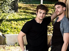 Outdoor fuck session with Charlie Pattinson and Cayden Stone