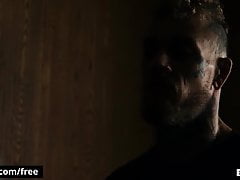 Hot Dude On A Glory Hole - Bromo