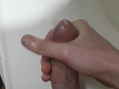 Jerking and cum in the bathroom - 01