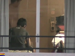 AMIGOS JAPOS VISTIENDOSE EN LA HABITACION DEL HOTEL - HIDDEN.mp4