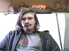 Father fapping him self in his work shed