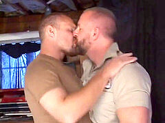 Buttfuck, couple, bear