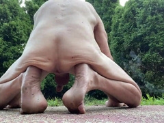 NEARLY CAUGHT DOING NAUGHTY CRAZY STUFF OUTDOORS IN PUBLIC - Witness in HD on XVIDEOS CRIMSON