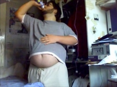 Mature mayonnaise enthusiast enjoys some kinky self-flagellation