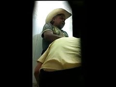 Mexican cruising porn cine blowjob - goatee cowboy cums 3.30