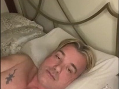 Dom Pipe loosens himself before resting for the night