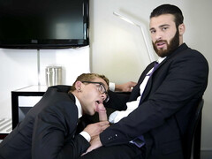 Office co-workers rent a hotel room to fuck