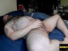 Hairy otter Monk3yming0 enjoys a solo ride getting off