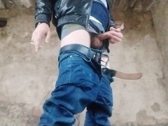 Twink gives himself a handjob with his big dick while enjoying some solo time