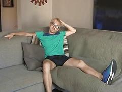 Nerdy twink jerks off and plays with his dildo