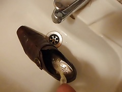 Piss in wifes brown buckle shoe