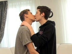 Kinky twinks Robyn S and William B suck each other's dicks until they explode