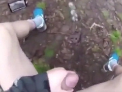 Runner guy cumshot on park 12