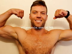 Muscle Men - Andrew Flexing