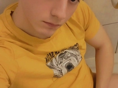 Uber-cute dude urinates in his face and jizzes