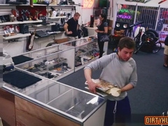 Amateur Muscle Fledgling Three Way with facial cumshot