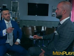 Office workers Bruno Max and Robbie Rojo anal fucking rough