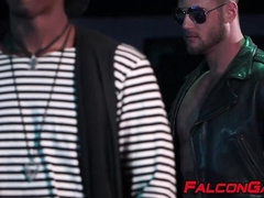 Muscular horny hunks sucking another mans huge hard dick