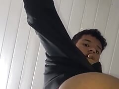 Big-tailed boy opening his ass at school