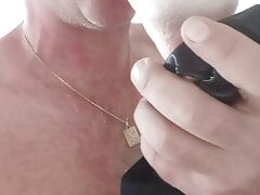 Je suce mon gode ceinture