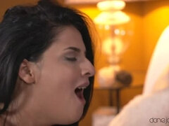 Kont, Pijpbeurt, Stel, Voeten, Fetisj, Handbeurt, Likken, Servisch