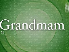 デカパイ, ぽちゃ, エロ熟女, イマラチオ, Hd, なめる, 淫乱熟女, タトゥー