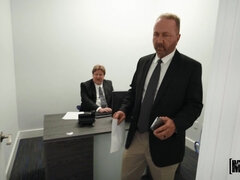 デカパイ, 茶髪の, 巨乳な, 淫乱熟女, 母, オフィス, 公共, スカート