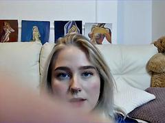 Sucer une bite, Tir de sperme, Branlette thaïlandaise, Masturbation, Public, Adolescente