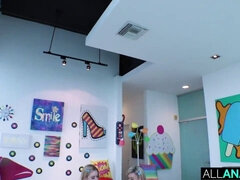 Анальный секс, Жопа, Кончили внутрь, Две девушки, Хд, Лизание, Молоденькие, Сиськи