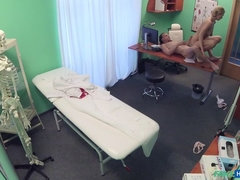 イく瞬間, 医者, バック, 手コキする, 看護婦, オマンコ, ユニフォーム, のぞき