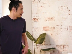 MILF Ryan Keely Nuru Massage Porn