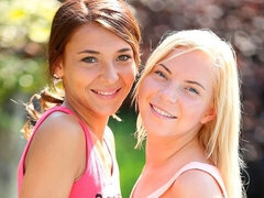 Жопа, Пальцем, Лизание, Натуральные сиськи, На природе, Тощие, Стриптизерша, Молоденькие