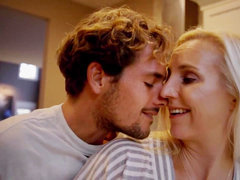 Kont, Lieveling, Grote lul, Grote mammen, Huisvrouw, Rijpe lesbienne, Moeder die ik wil neuken, Kut duiken