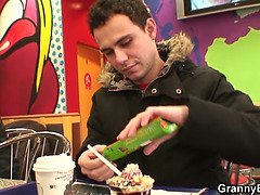 Красивые, Блондинки, Минет, Постарше, Глубокая глотка, Огромные размеры, Зрелые, Мамочка