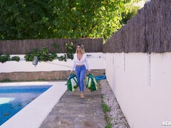 Getting Stepmom Wet in Landry Room: BWC Jordi El Nino Polla and Blonde MILF Carla Boom