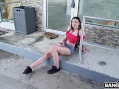 Amateur, Gros seins, Sucer une bite, Bus, En levrette, Hard, Chevaucher, Rasée