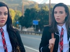 黒人, フェラチオ, 茶髪の, 女 人男 人, 手コキする, 女子高生, ティーン, 三人