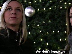 Enthousiasteling, Blond, Bruinharig, Kwartet, Buiten, Openbaar, Trio