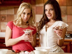 Leie, Grosser schwanz, Blasen, Braunhaarige, Flexibel, Dürr, Jungendliche (18+), Titten