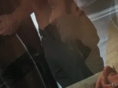 Tussi, Blasen, Braunhaarige, Freundin, Lecken, Piercing, Muschi, Tätowierung