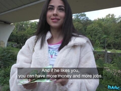 Enthousiasteling, Grote mammen, Brits, Rondborstig, Geld, Buiten, Gezichtspunt, Tatoeage