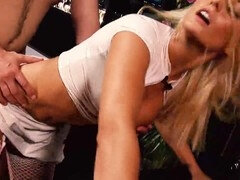 Anal, Cul à la bouche, Blonde, Sucer une bite, Plantureuse, Femme couguar, Piscine, Suçant